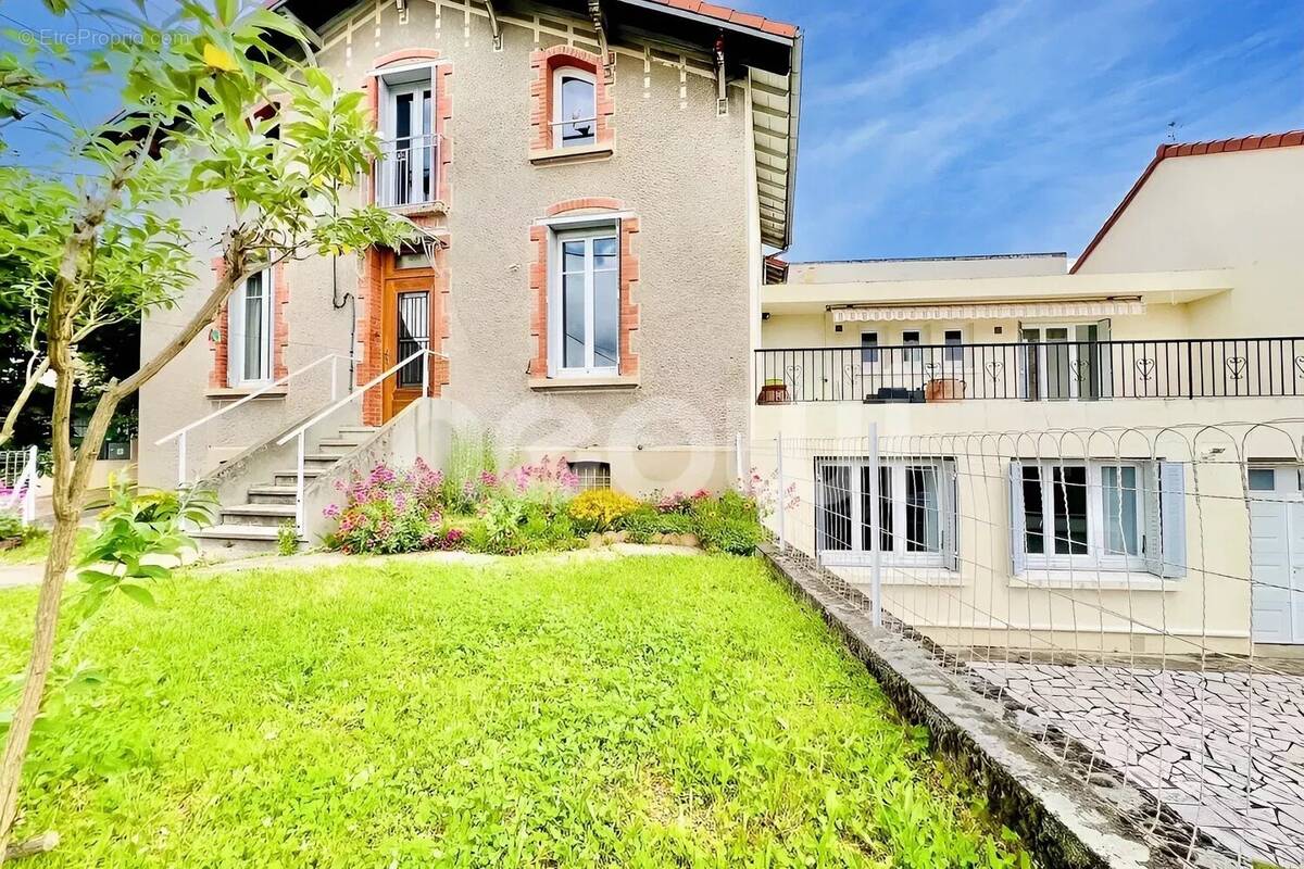 Maison à CHATELGUYON