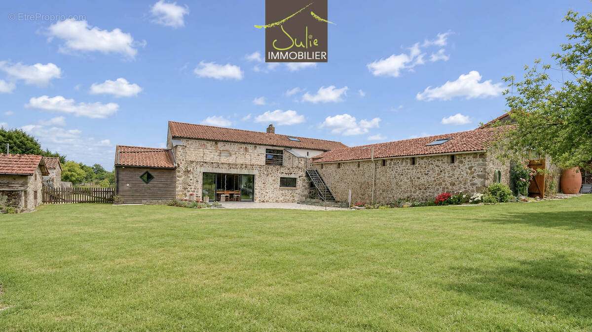 Maison à BRESSUIRE