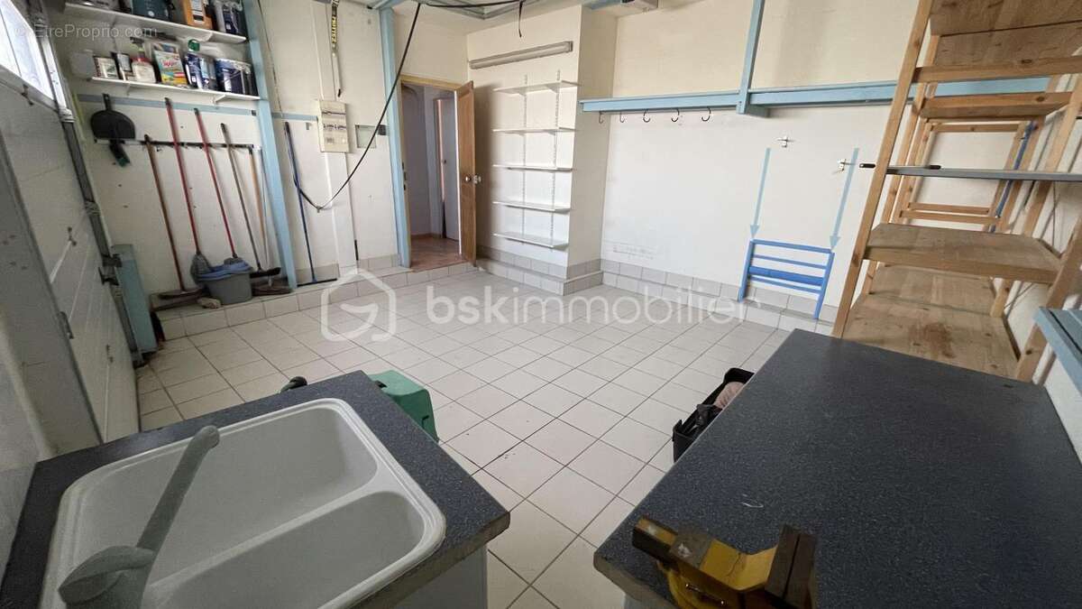 Belle narbonnaise lumineuse et genereuse , 4 chambres, garage et jardin - photo 24
