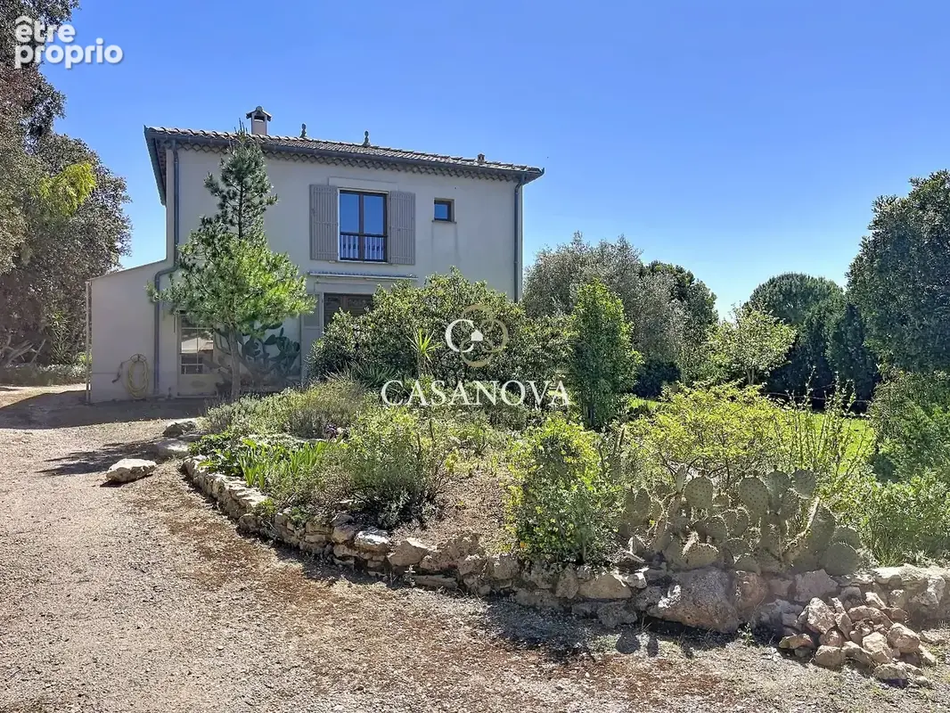 Maison de 230 m² sur joli jardin de 1700m² - photo 3