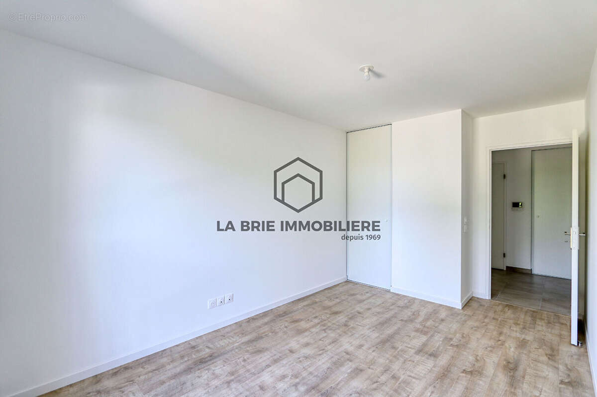 Appartement à CHENNEVIERES-SUR-MARNE