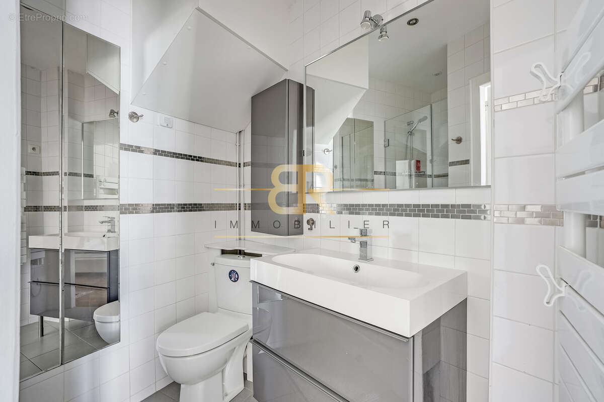 Appartement à PARIS-3E