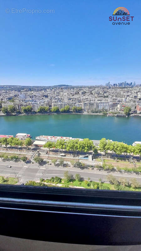 Appartement à PARIS-15E