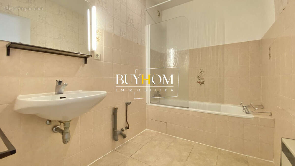Appartement 67 m² à L'isle-Sur-La-Sorgue  - photo 8