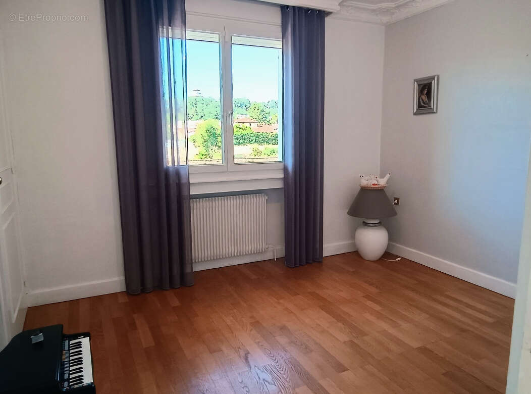 Appartement à CHASSIEU