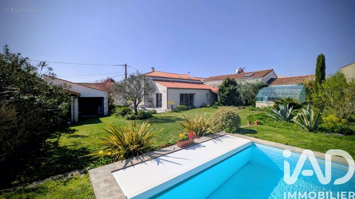 Photo 1 - Maison à THAIRE
