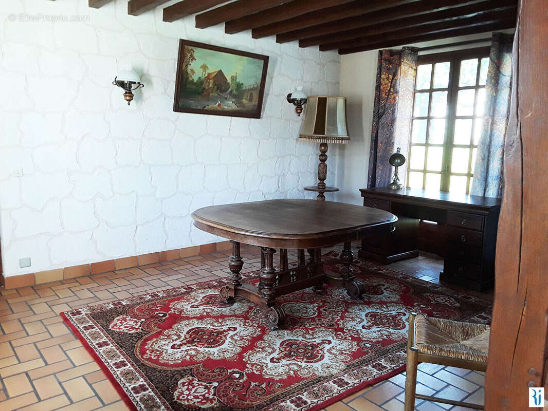 Maison à SAINT-LEGER-DU-BOURG-DENIS