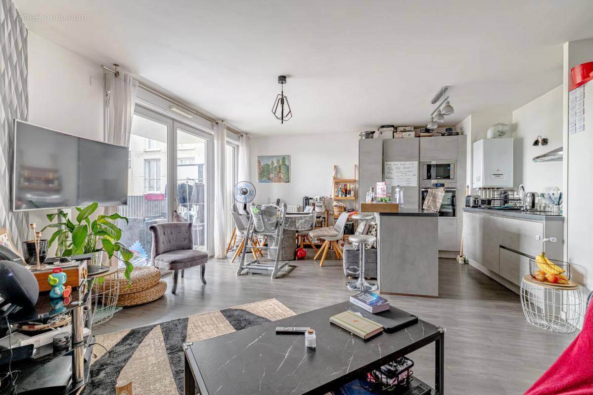 Appartement à CHENNEVIERES-SUR-MARNE