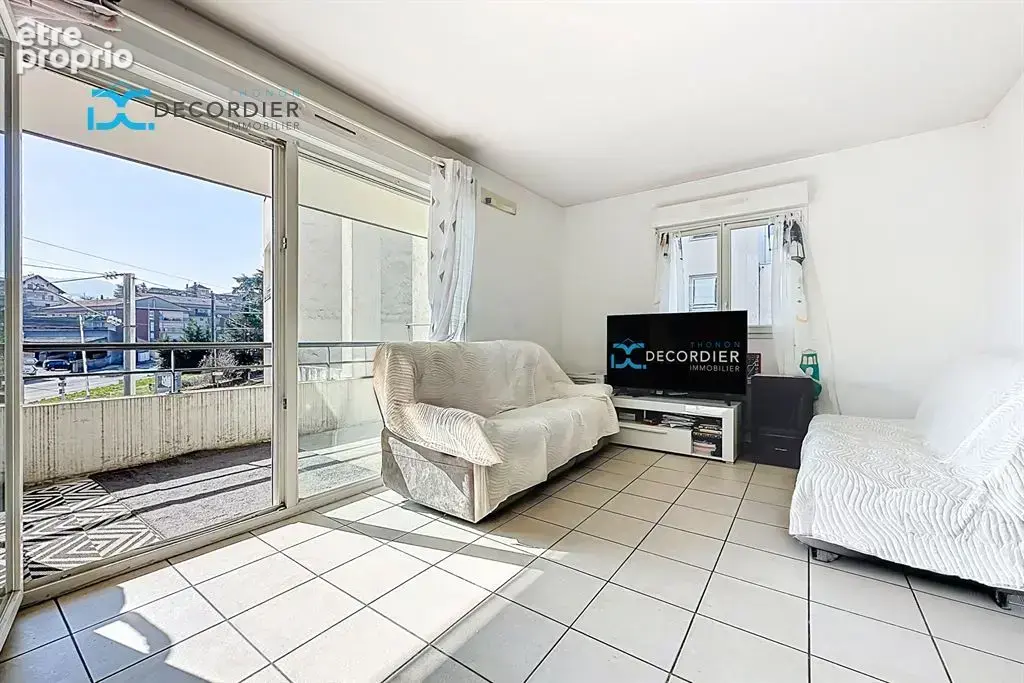 T3 lumineux de 61,35m² – proche centre-ville & gare – cave - 2 parkings couverts ! - photo 5