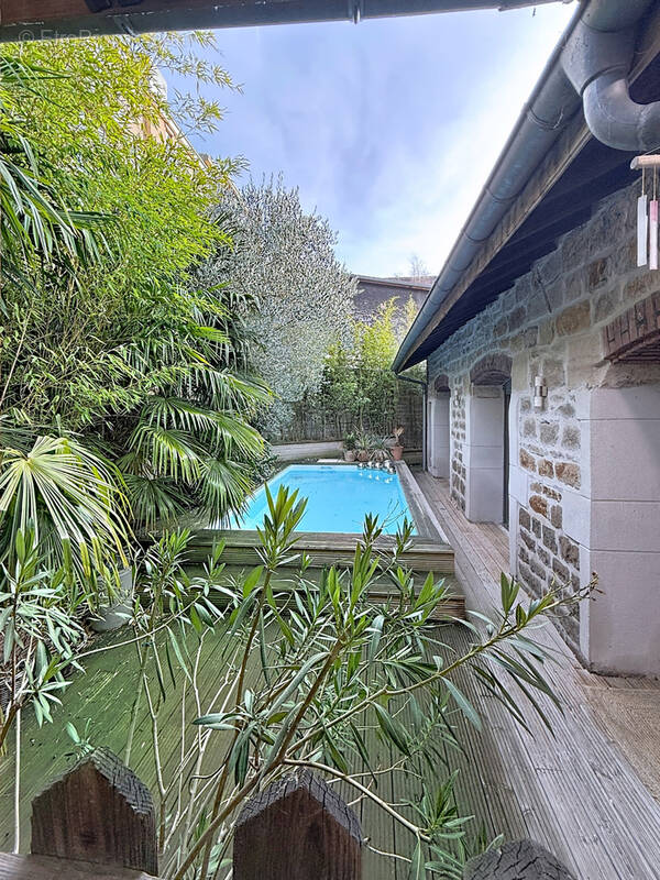 Maison à SAINT-ETIENNE