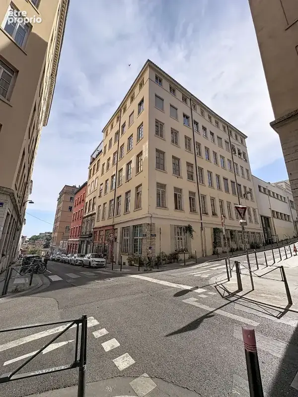 A VENDRE Appartement d'angle de 49 m² (66 m² utiles) Pentes de la Croix Rousse - photo 6
