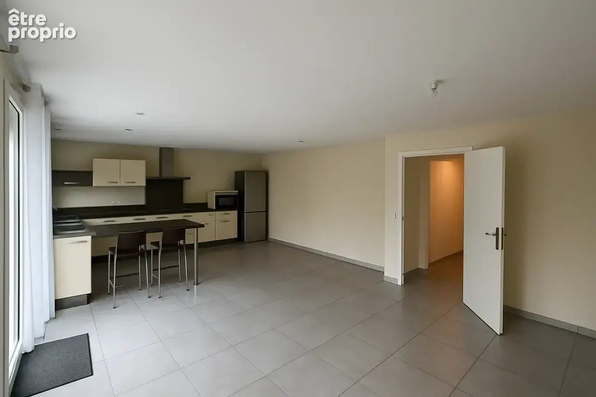 Charmante maison de ville avec jardin et grand garage - photo 3