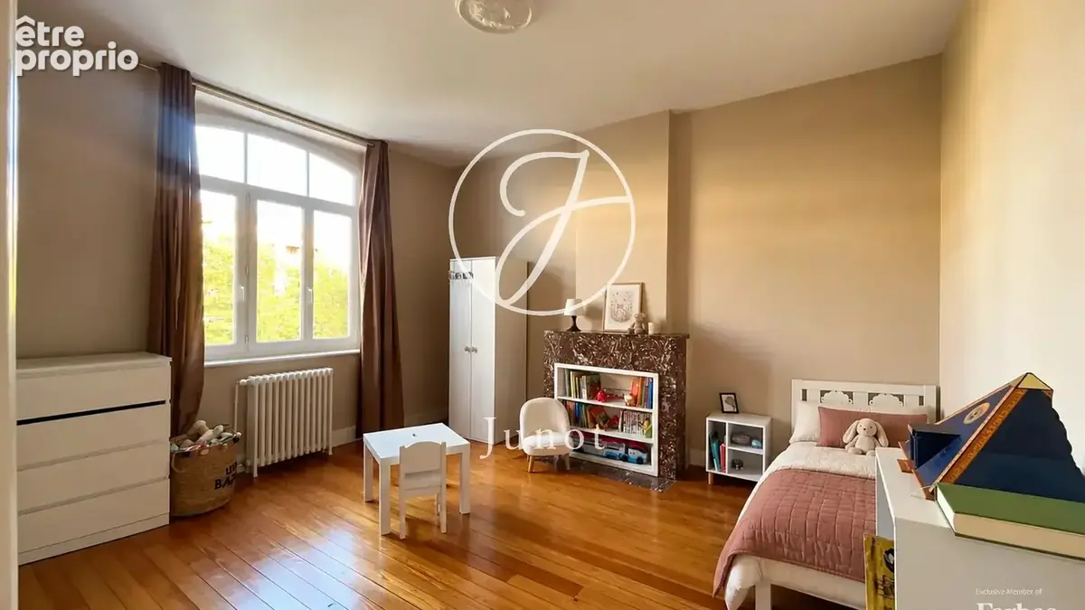 Croix - PARC BARBIEUX - Maison de ville - 7 pièces – 172,9m²- 4 chambres - Jardin - Garage - photo 11