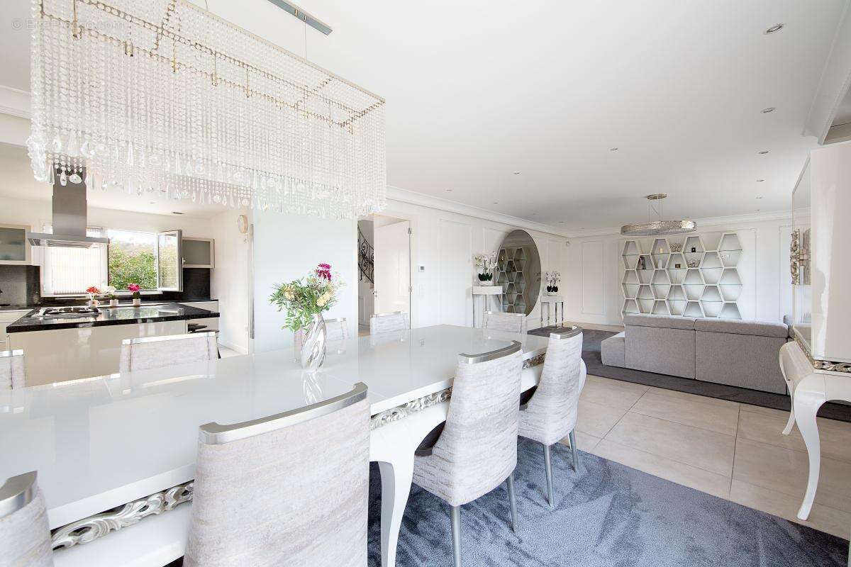 Maison à VILLEMOMBLE