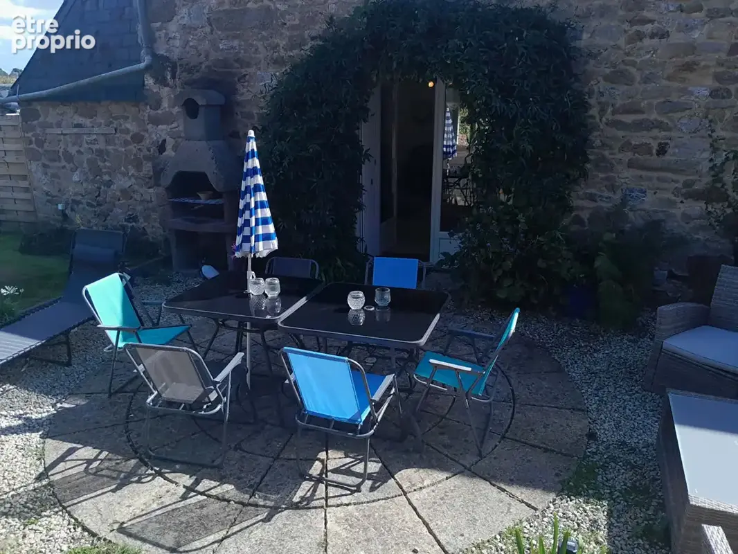 Brittany Cotes d'armor - jolie maison de 4 chambres + 1 appartement d'1 chambre - photo 6