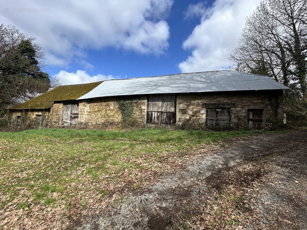 Maison à CHAMBOULIVE