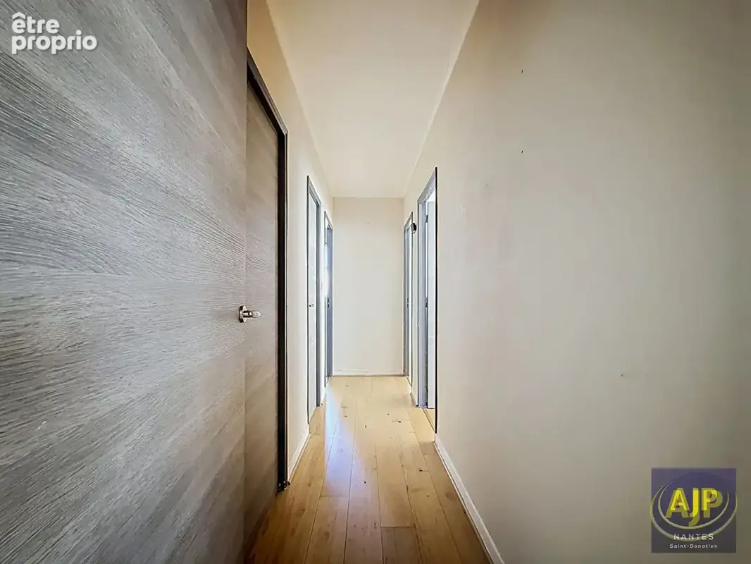 AJP IMMOBILIER NANTES - T3/T4 lumineux de 70 m² - Quartier Cité des Congrès / CHU - photo 17