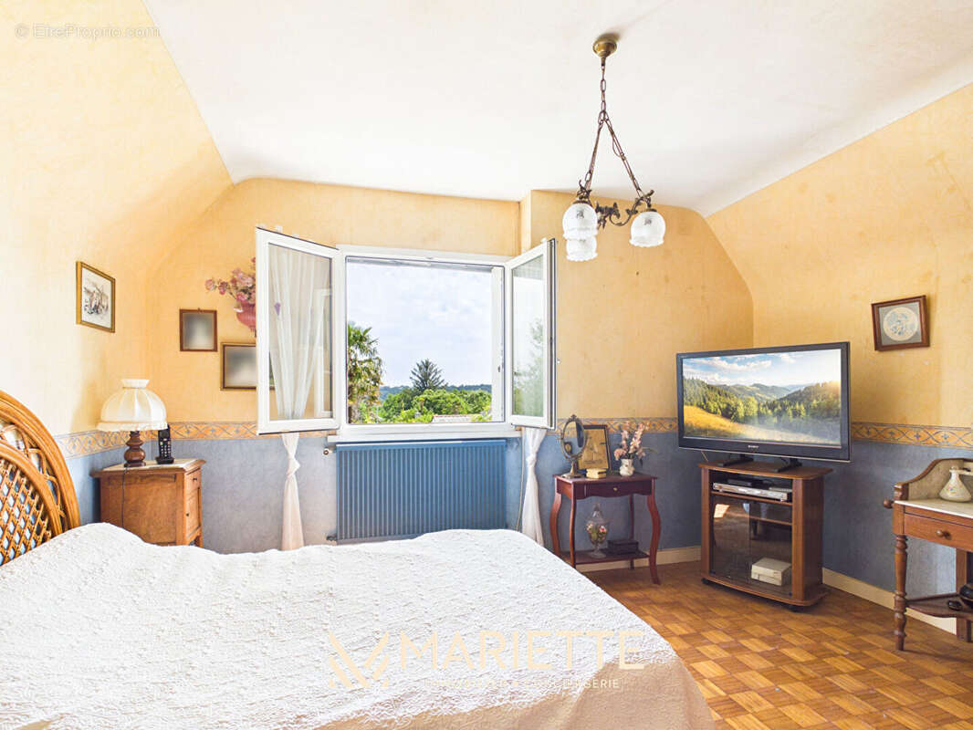 "JORNET" Fouesnant, Maison traditionnelle avec sous-sol total - photo 8