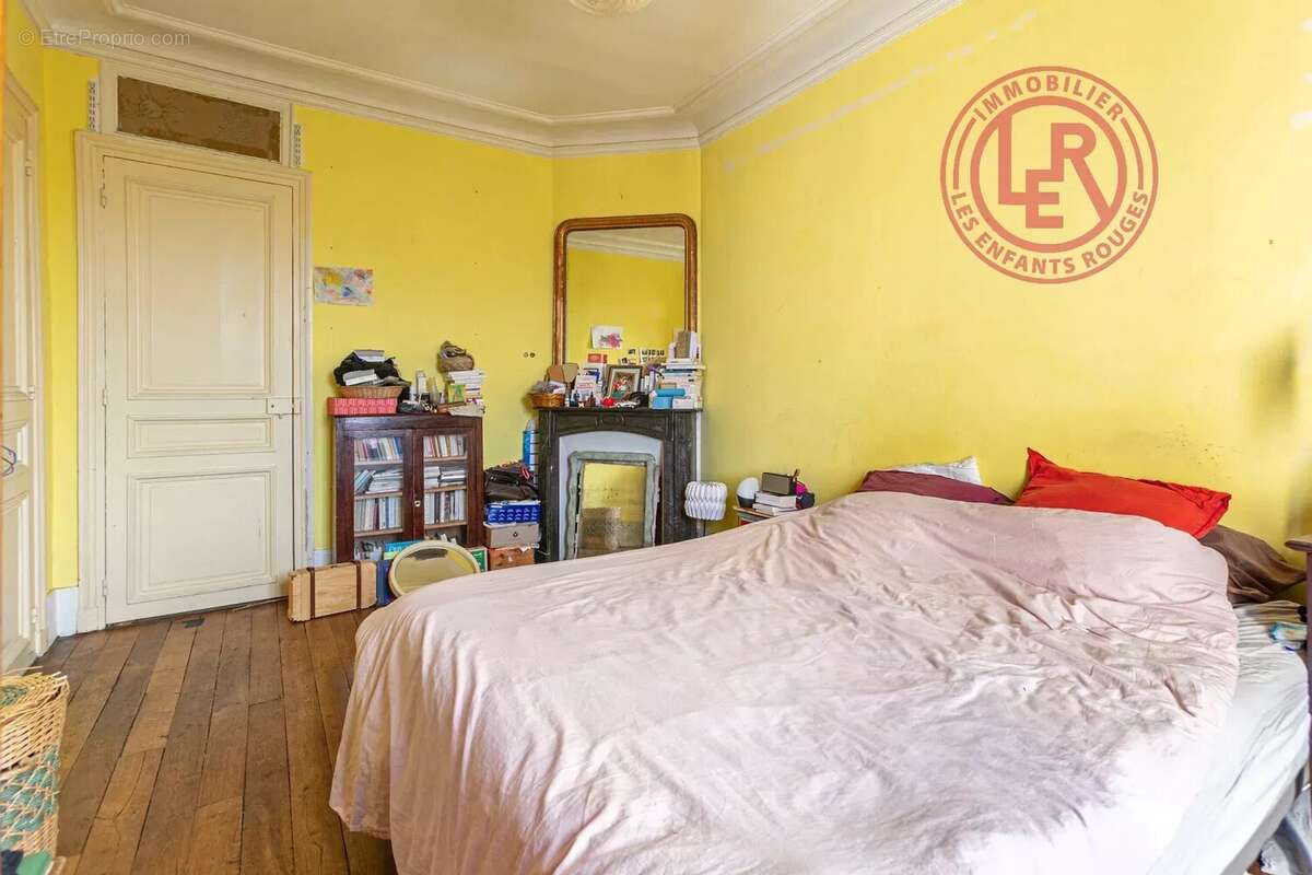 Appartement à PARIS-10E