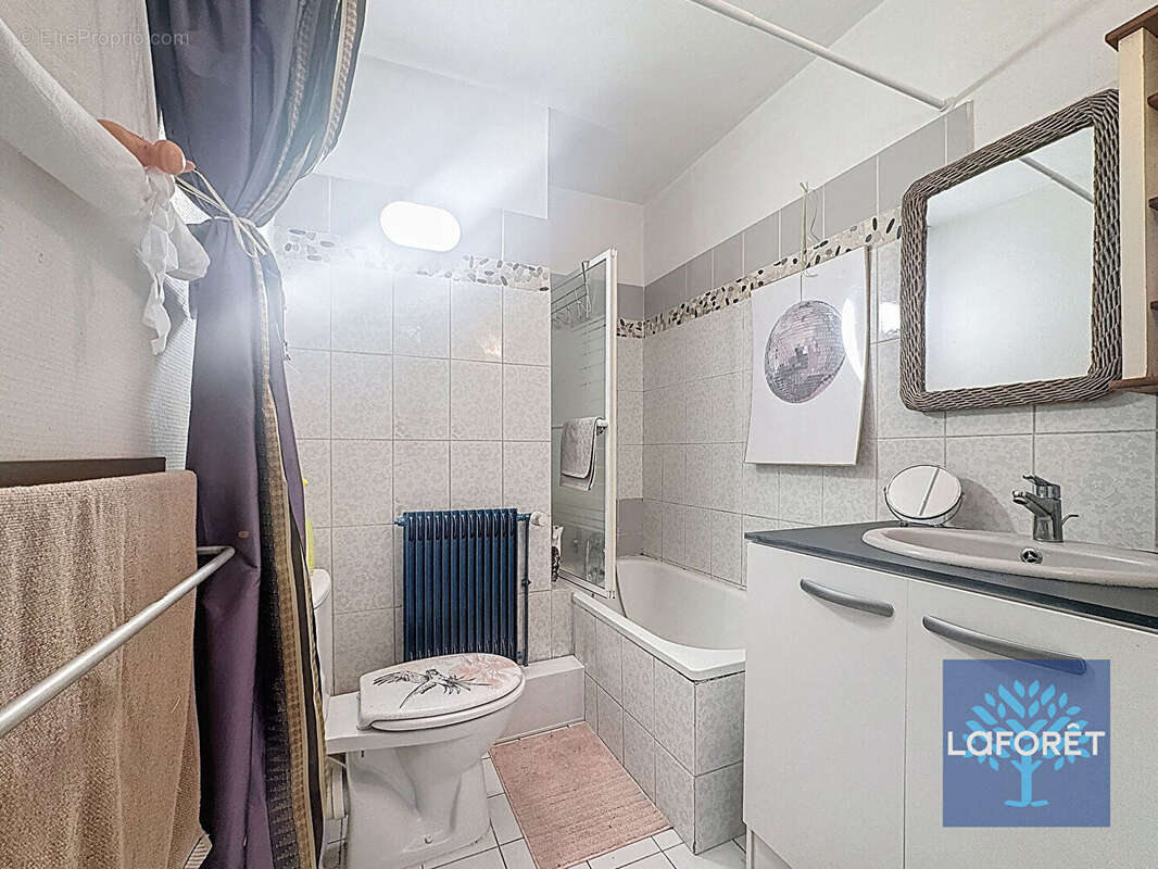 Appartement à CHILLY-MAZARIN