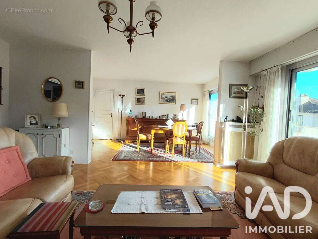 Photo 9 - Appartement à LE PLESSIS-ROBINSON