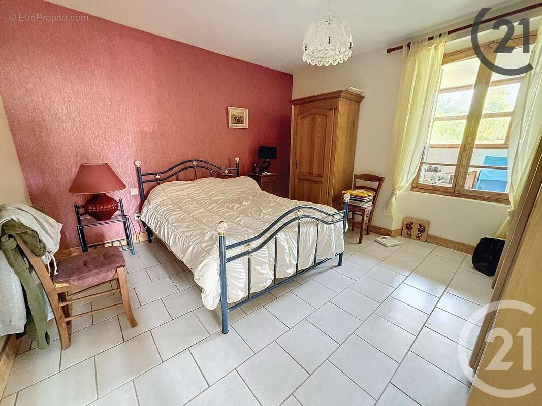 Maison à MONTCEAUX-LES-PROVINS