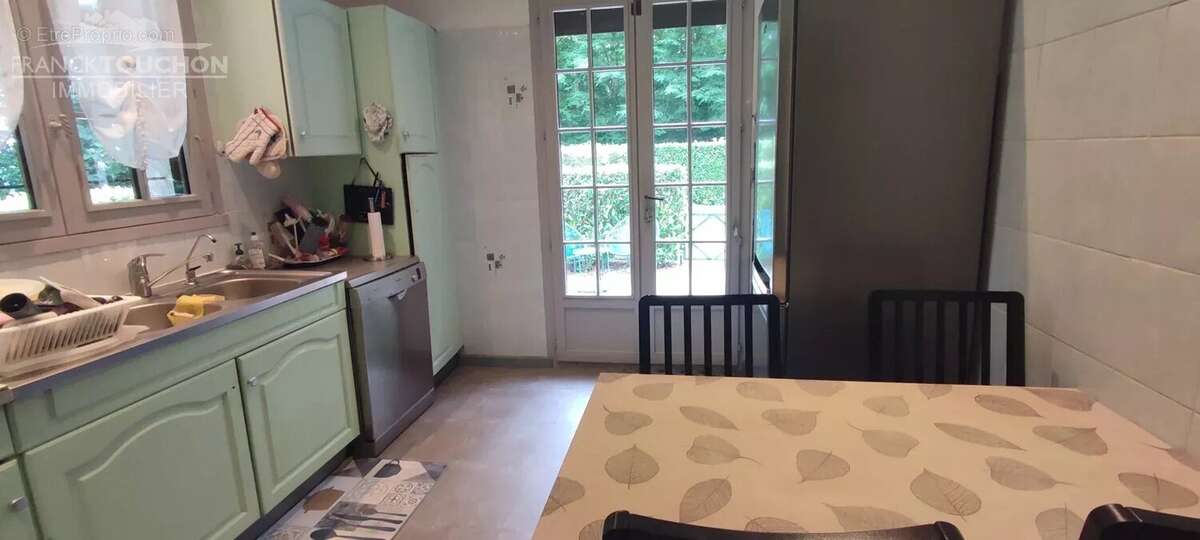 Maison à FERRIERES-EN-GATINAIS