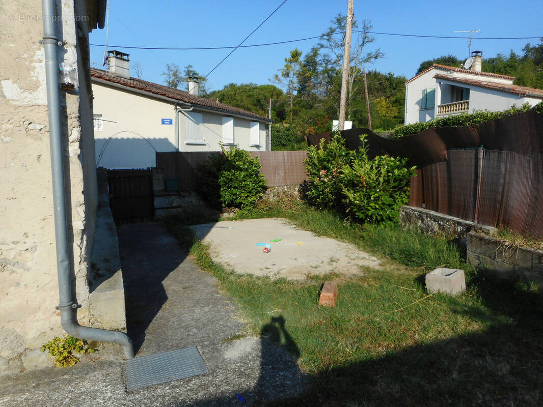 Maison à LAVARDAC