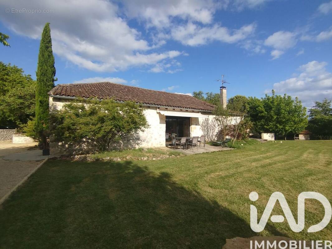 Photo 1 - Maison à LAGUPIE