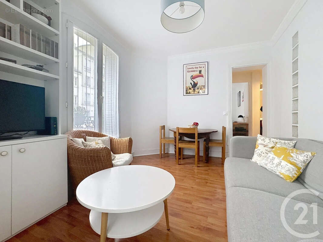 Appartement à PARIS-20E