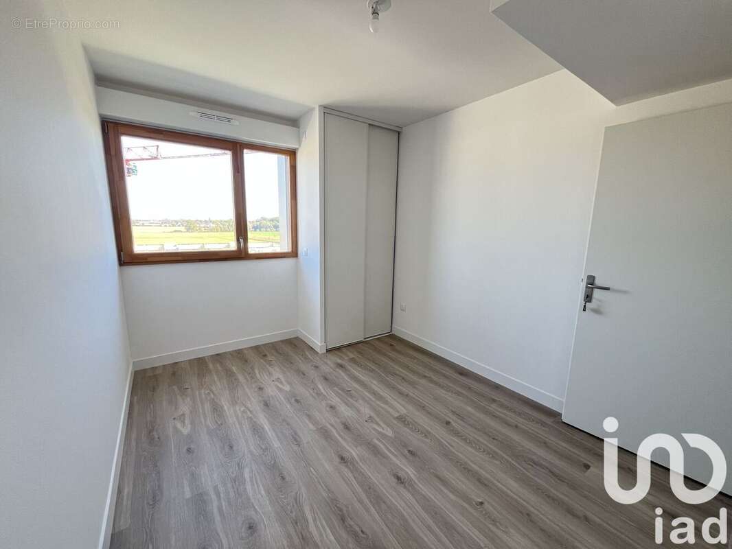 Photo 4 - Appartement à BUSSY-SAINT-GEORGES