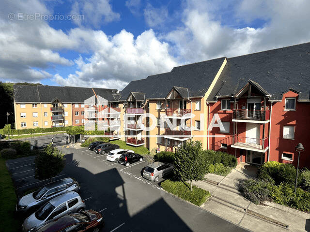 Appartement à LA RIVIERE-SAINT-SAUVEUR