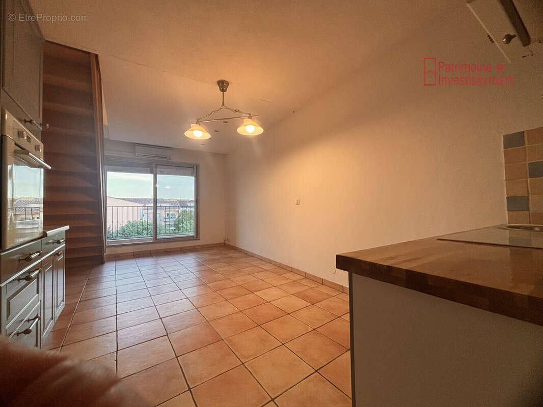 Appartement à COGOLIN