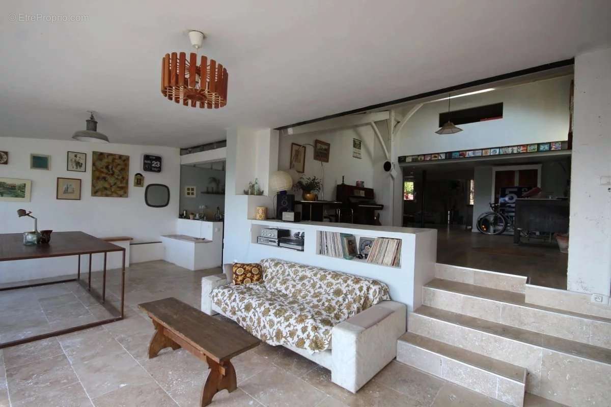 Maison à VILLENEUVE-DE-DURAS