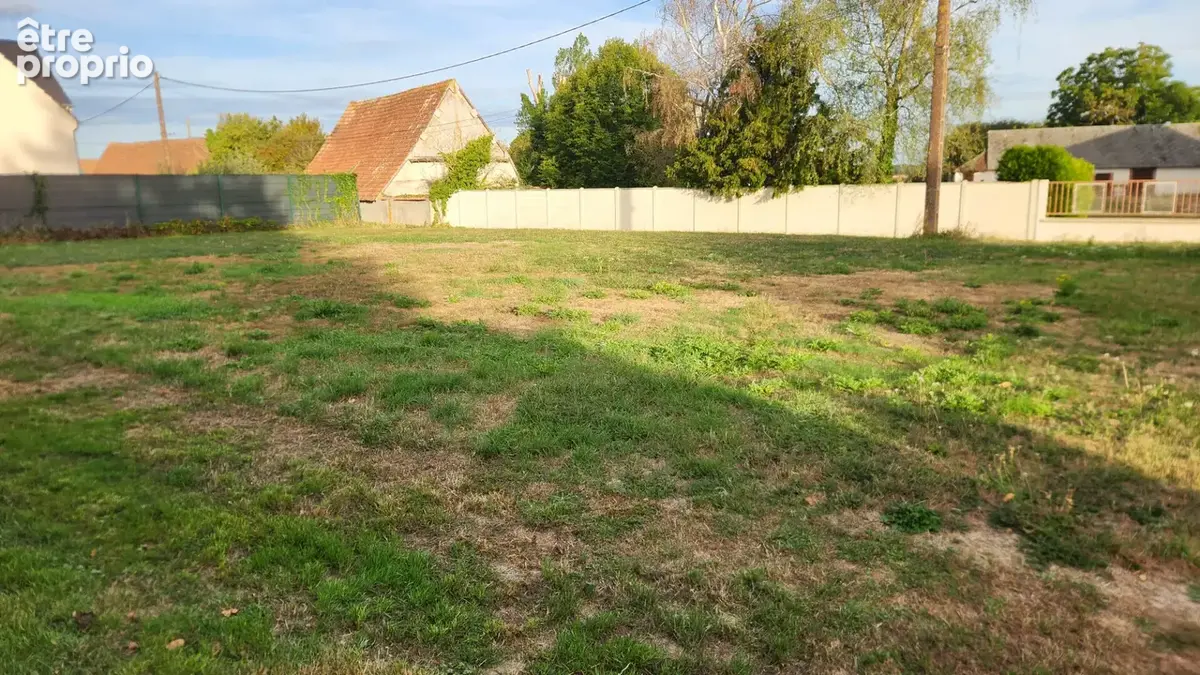 Terrain plat dans rue calme - photo 2