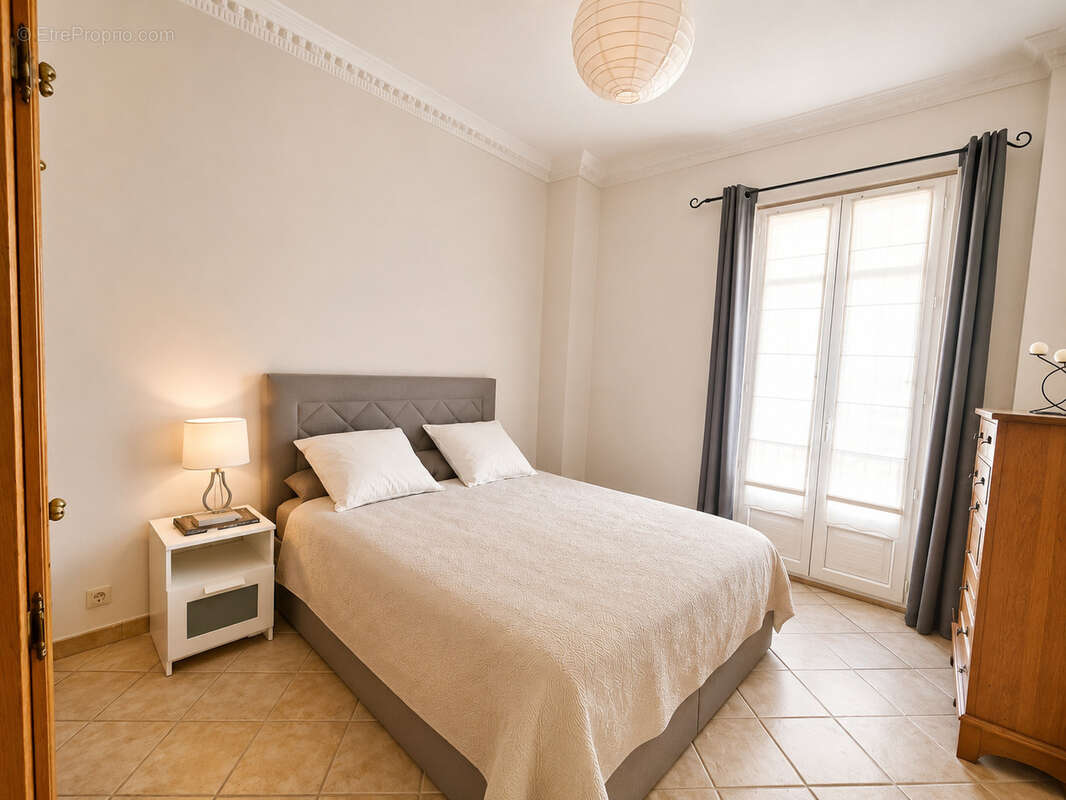 Appartement 4 pièces Bourgeois 82m2 - NICE   Villa Arson - - photo 4