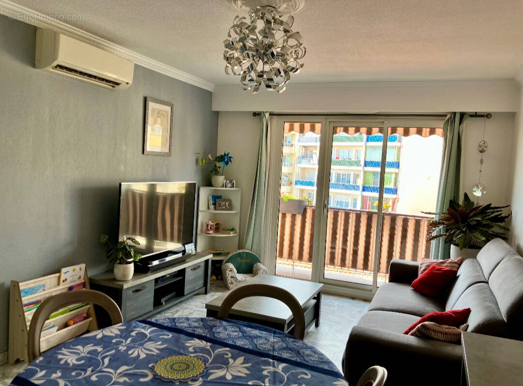 Appartement à CAGNES-SUR-MER