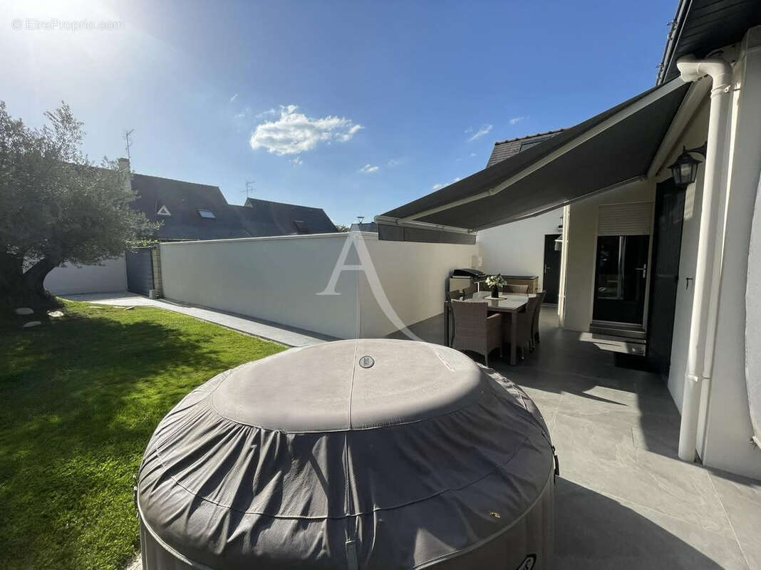 Maison à SAINT-SYLVAIN-D&#039;ANJOU