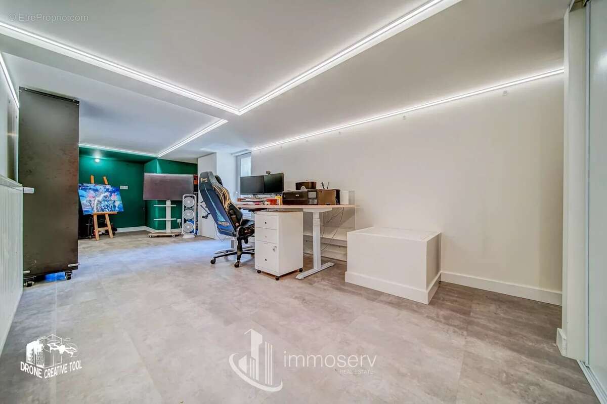 Appartement 82 m² à Manom  - photo 8