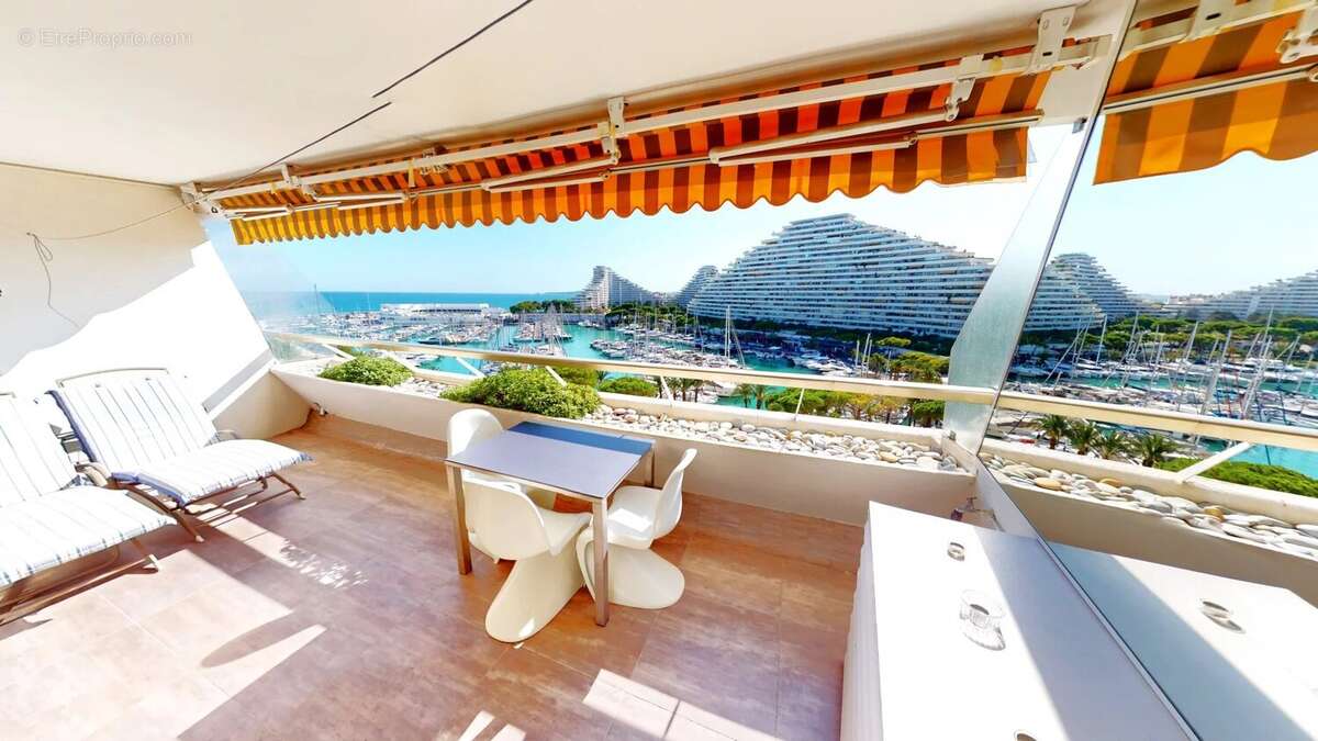 Appartement à VILLENEUVE-LOUBET