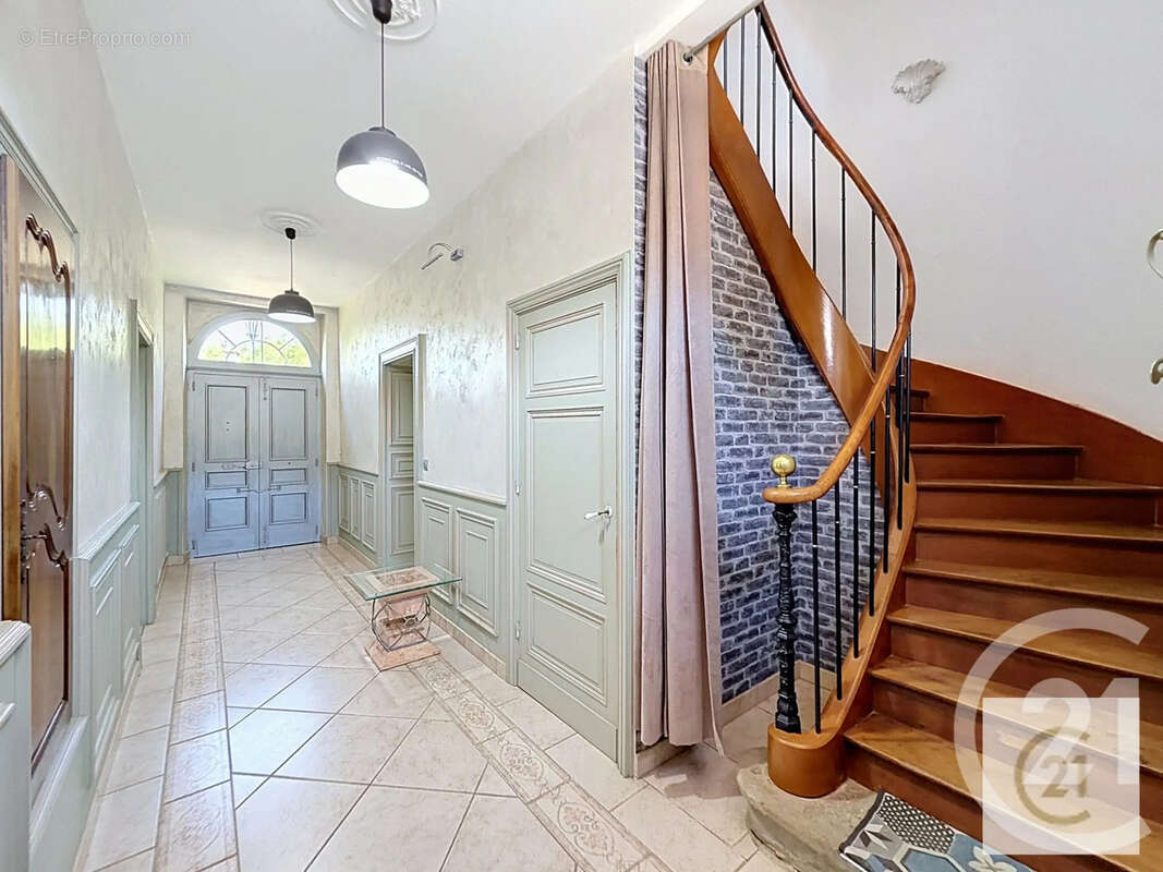 Maison 180 m² à Saint-Leon  - photo 5