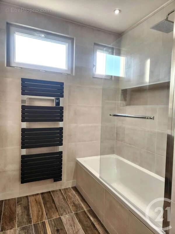 Appartement à SAINT-FONS