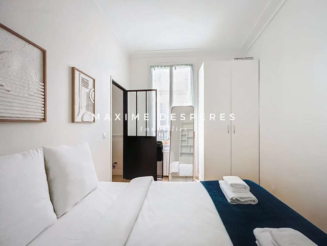 Appartement à PARIS-8E