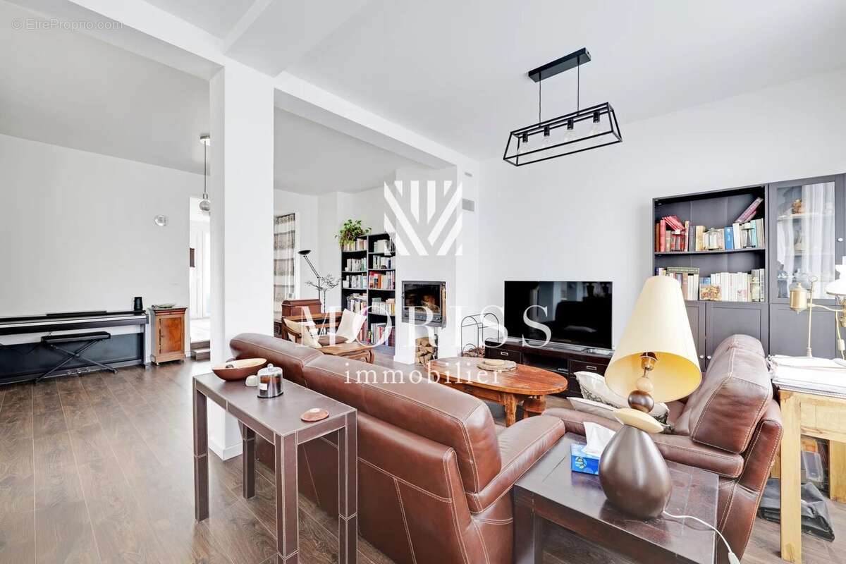 Maison à LE PERREUX-SUR-MARNE