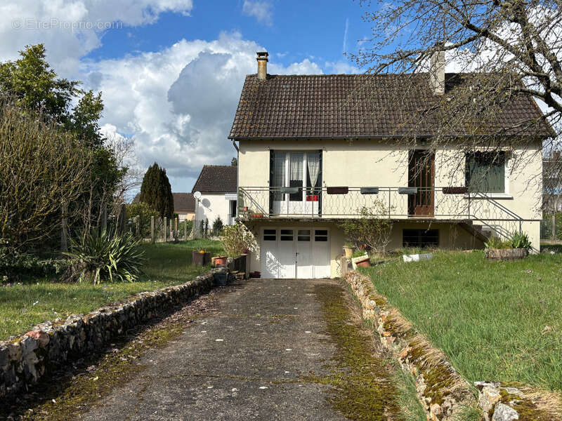 Maison à BLENEAU