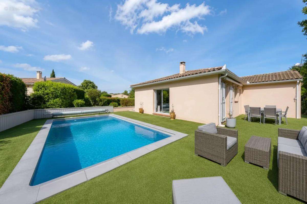 Maison plain-pied 5 pièces 114m² avec piscine - photo 2
