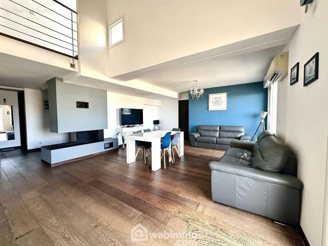 La hauteur de plafond va jusqu&#039;à 4,80 mètres - Appartement à SAN-MARTINO-DI-LOTA