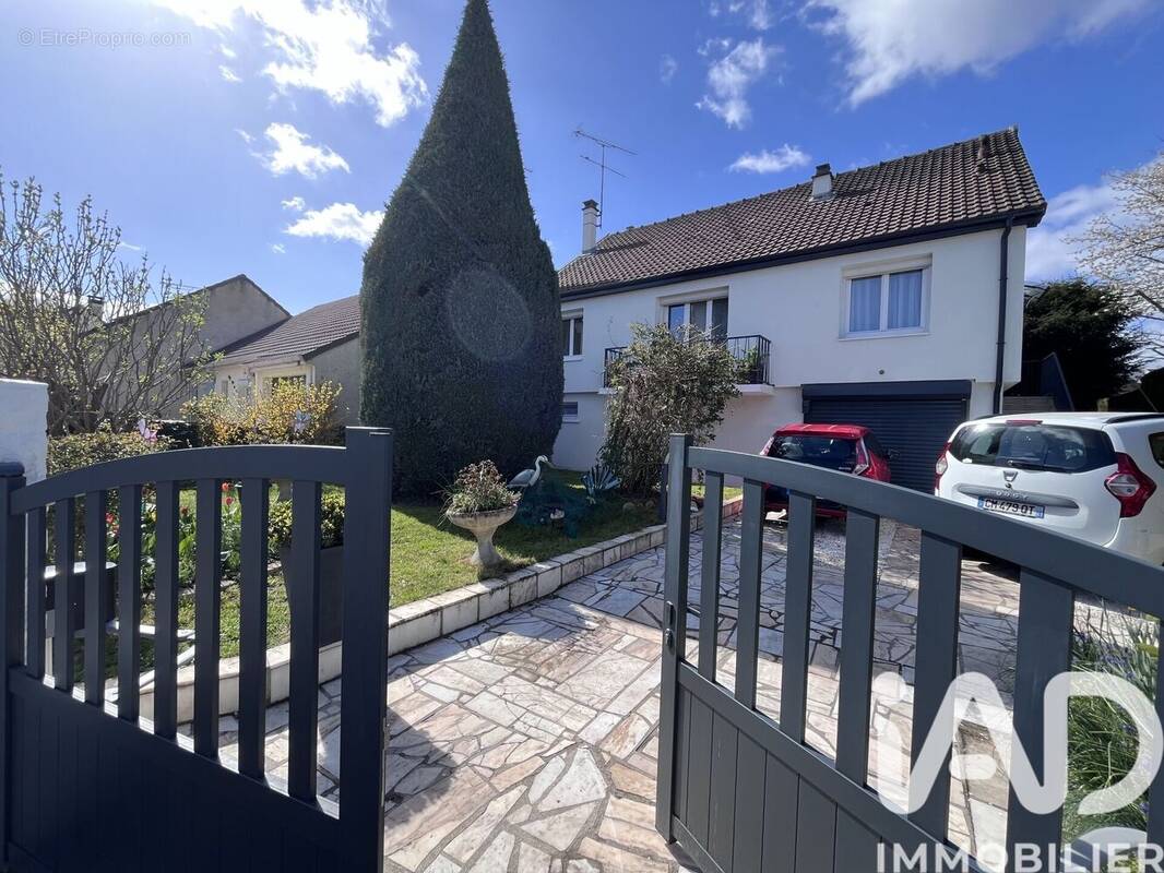 Photo 1 - Maison à MONTFERMEIL