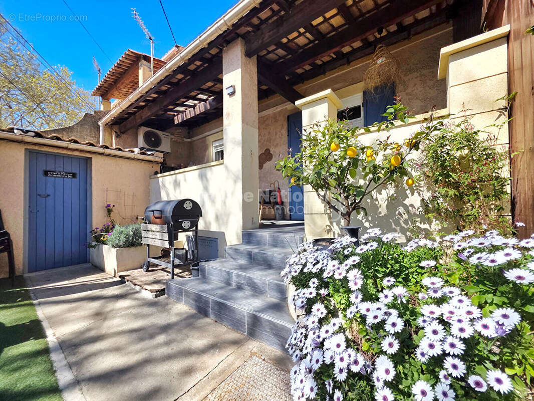 Maison à MIRAMAS