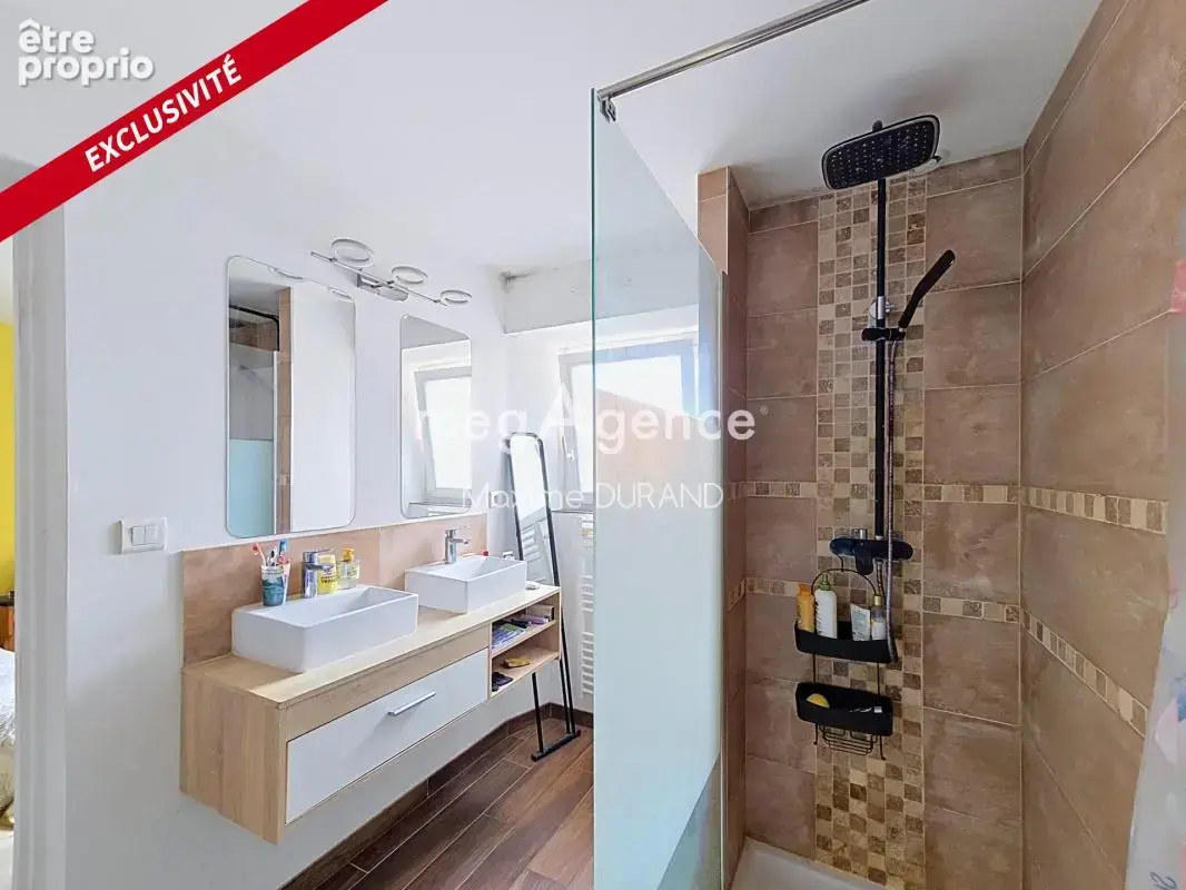 Maison de charme 113 m² – Pierres apparentes – Beau potentiel - photo 10